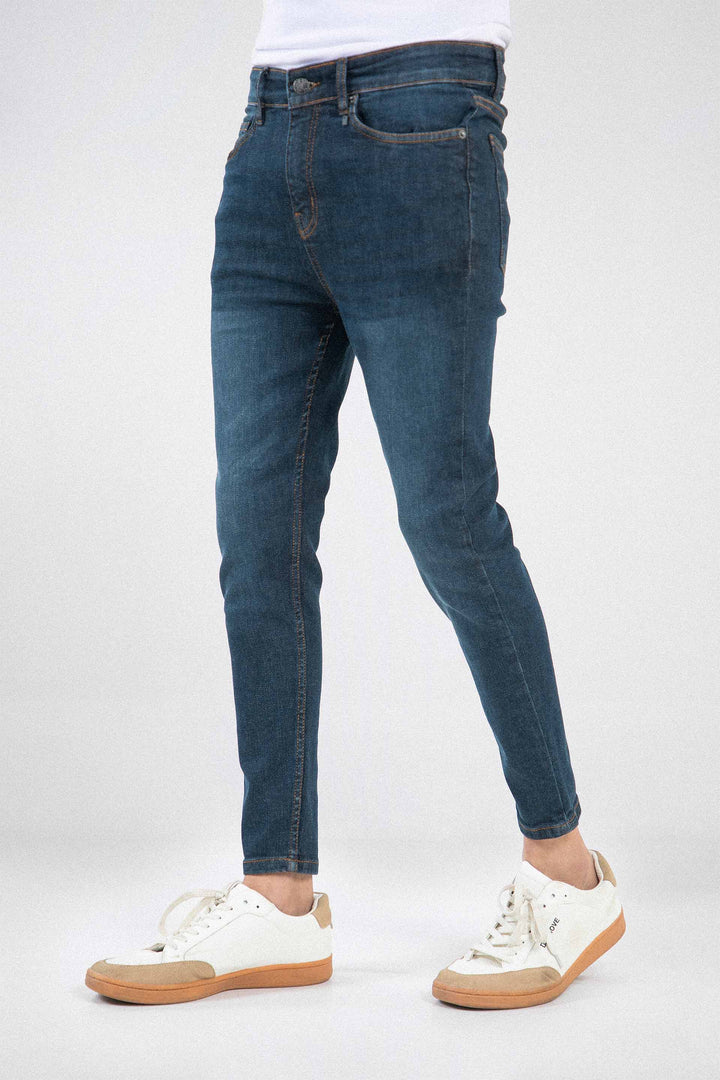 Cropped Tapered Jeans
