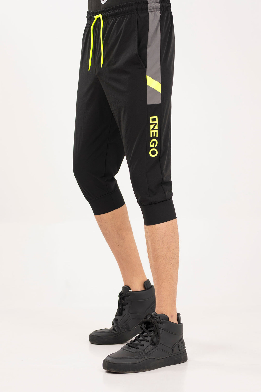 3-Quarter Gym Pants