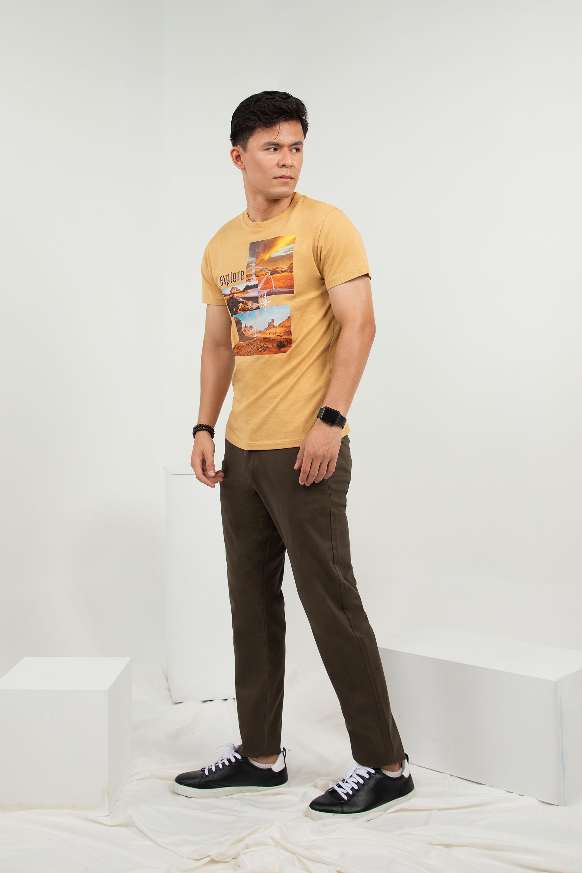 Graphic Tee Khaki