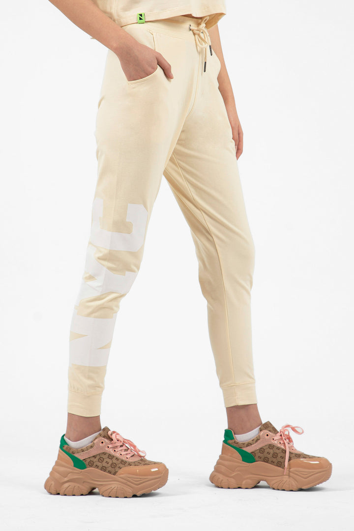 New York Pants Beige