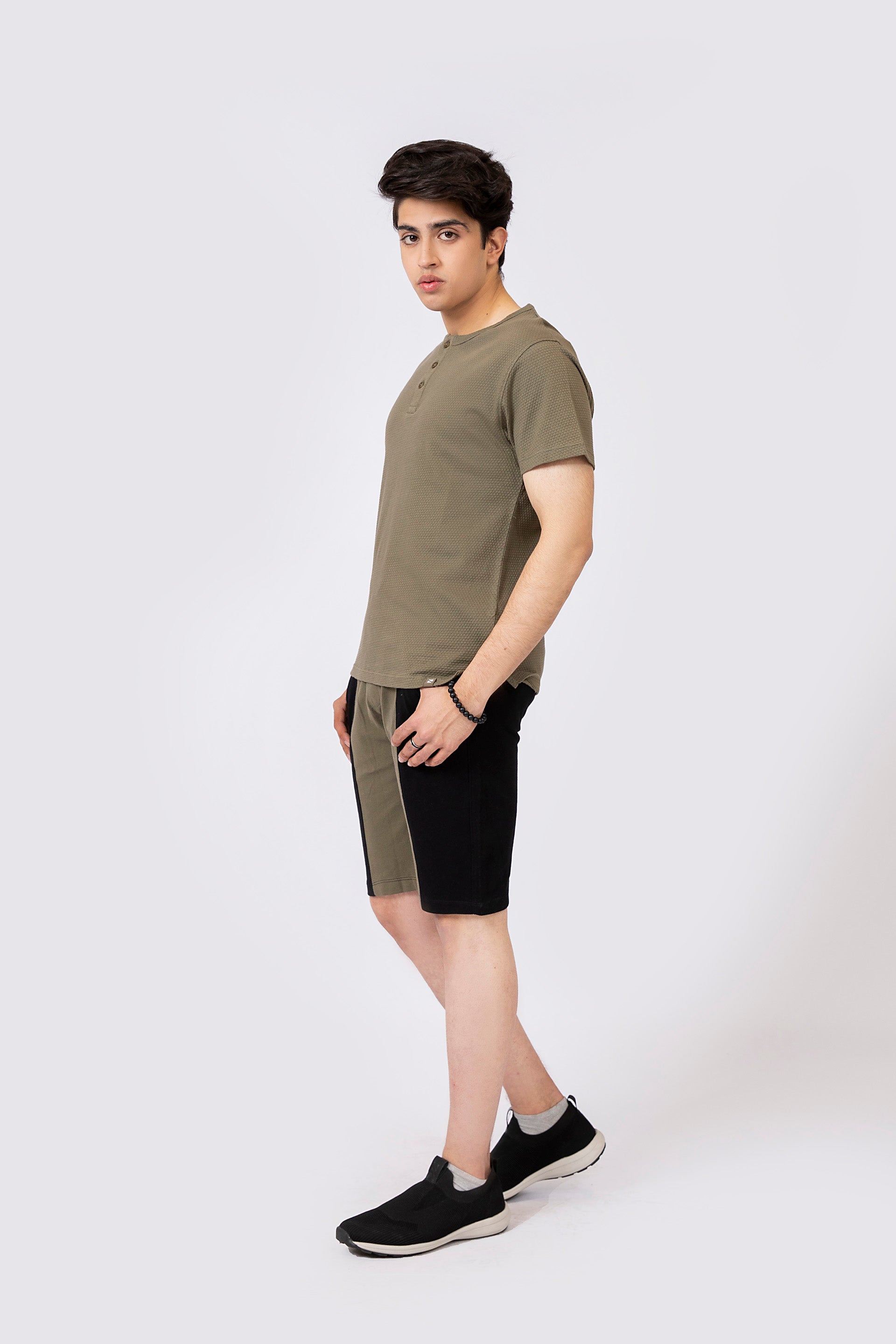 Henley Tee Olive