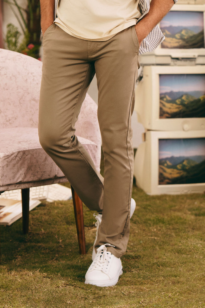 Basic Slim Fit Chinos