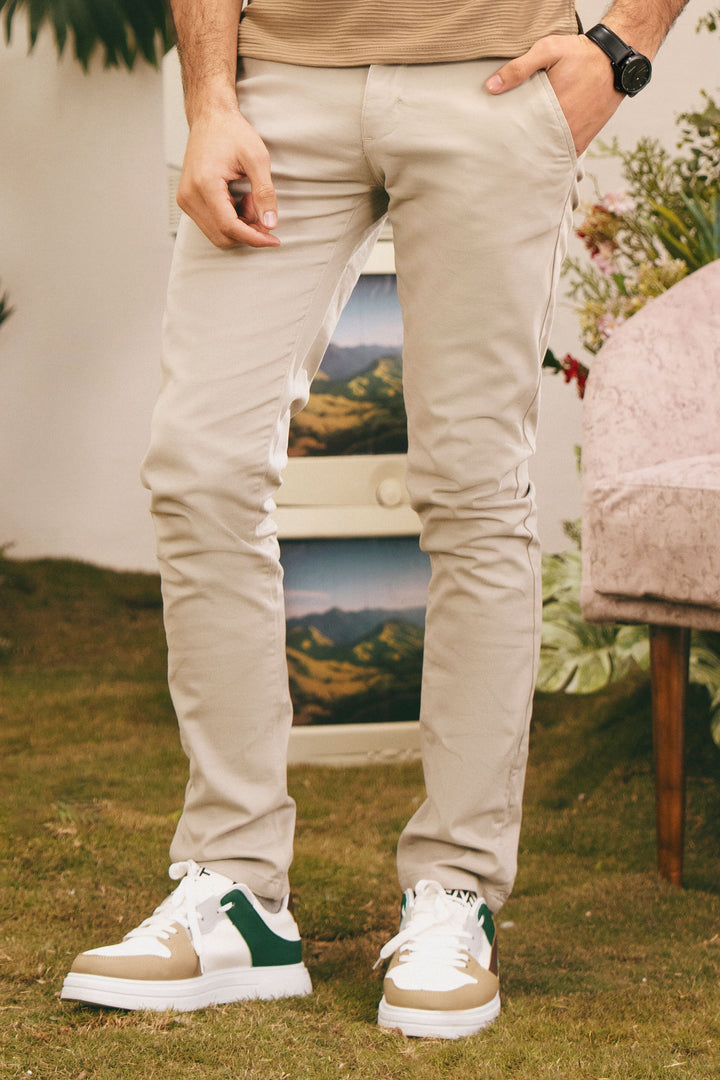Basic Slim Fit Chinos