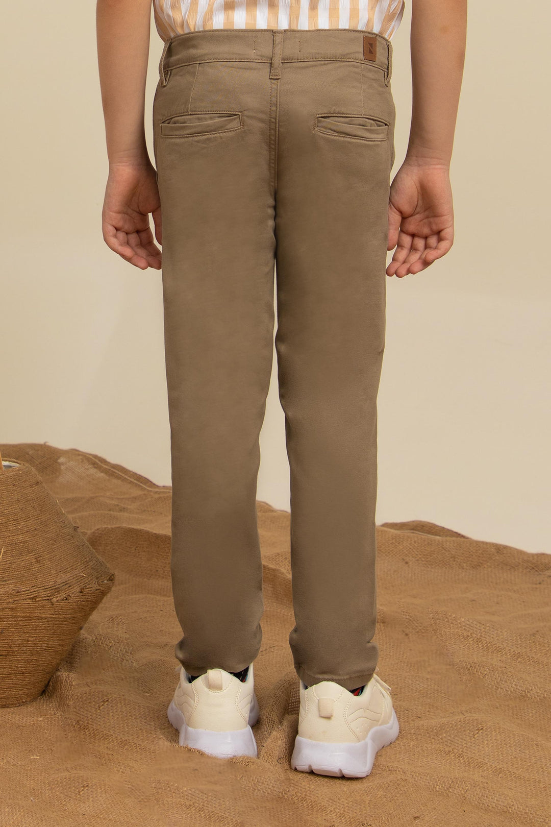 Basic Chinos Khaki