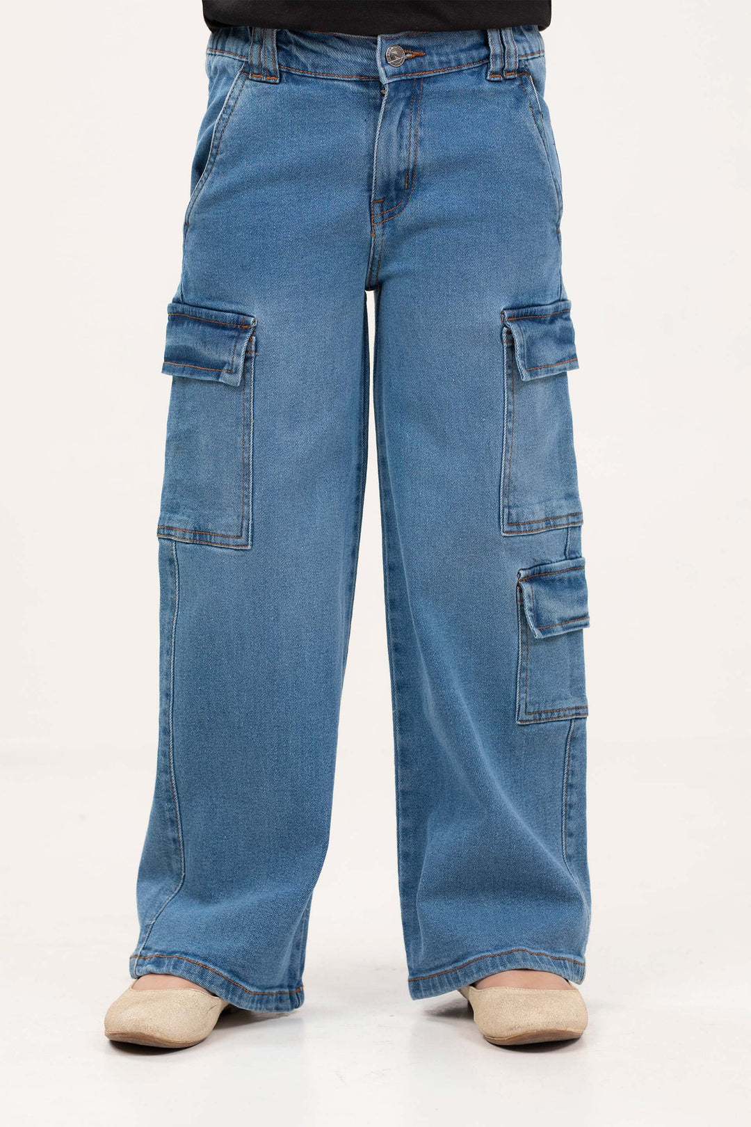 Wide Leg Cargo Jeans