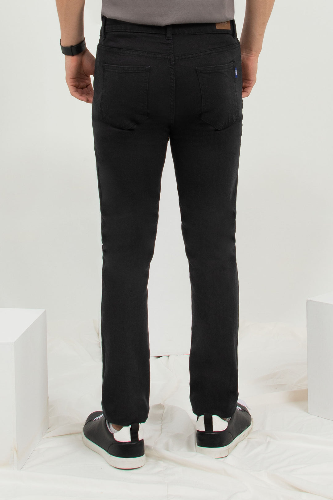 Basic Slim Jeans Black