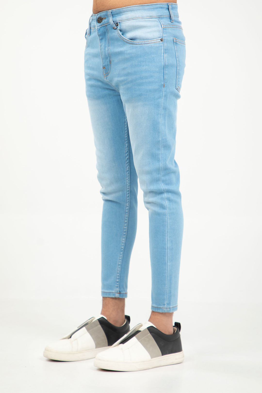 Cropped Tapered Jeans