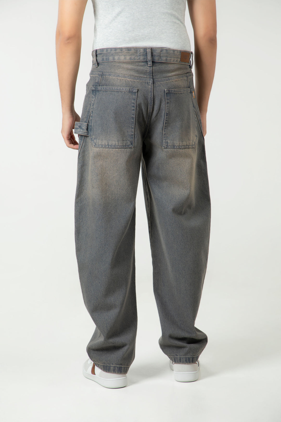 Balloon Fit Jeans