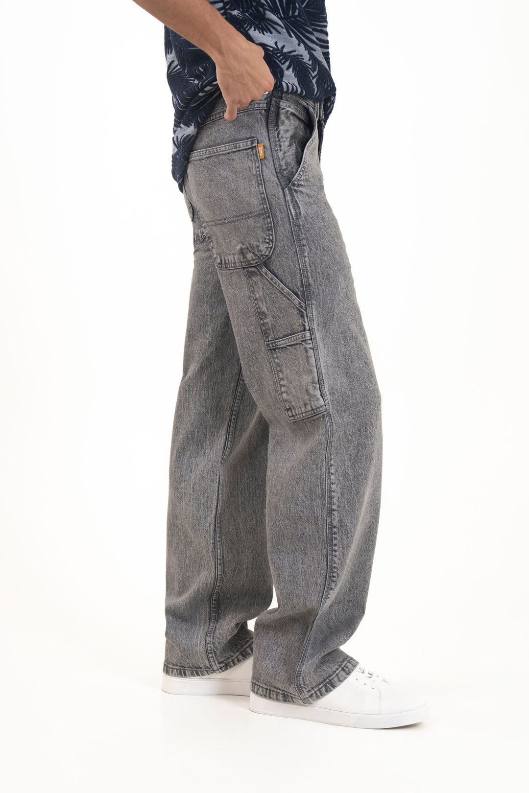 Loose Straight Jeans