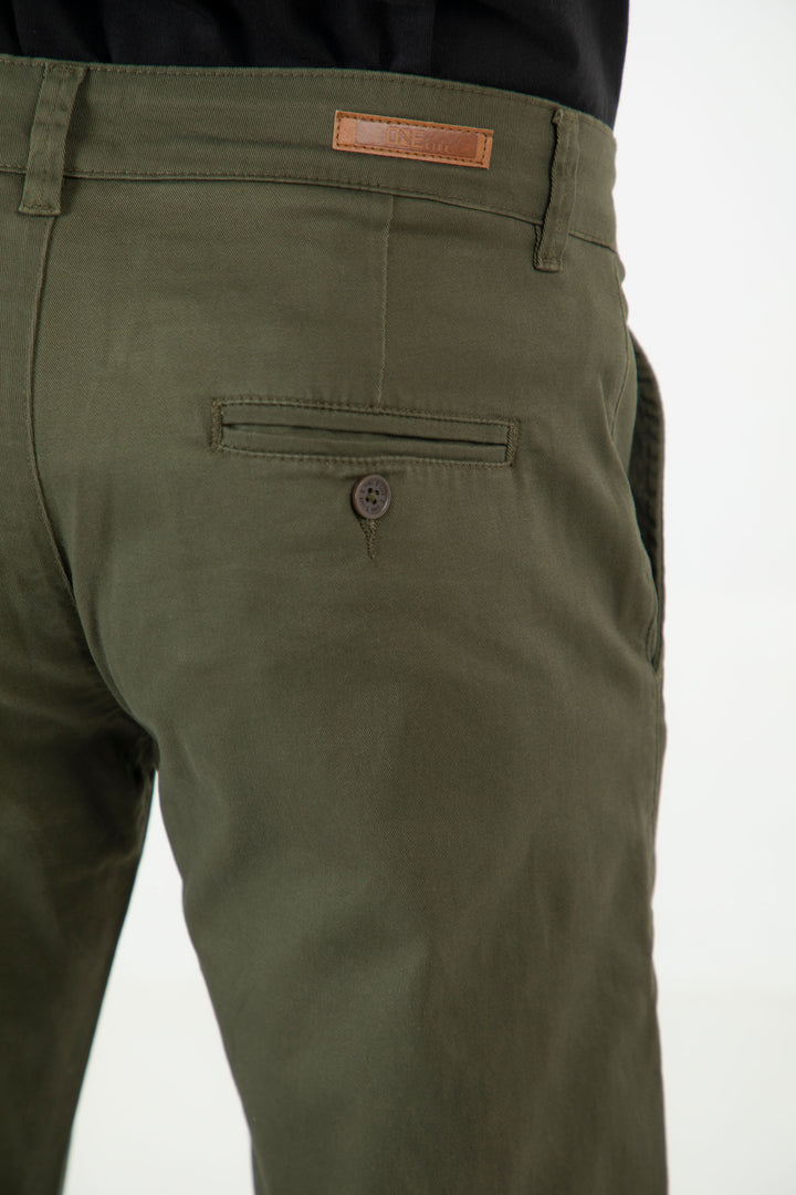 Comfort Fit Chinos