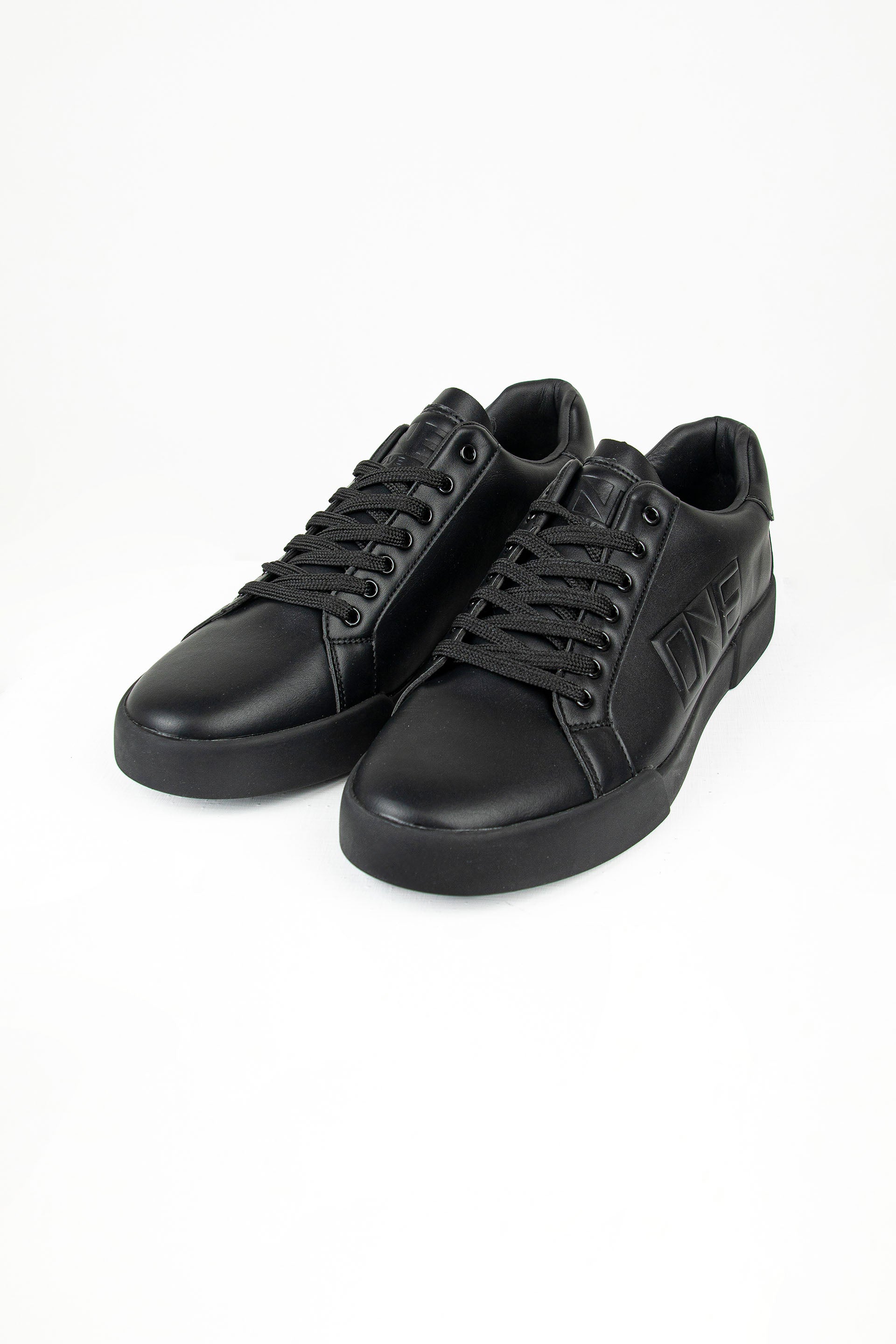 Emboss Sneakers Black
