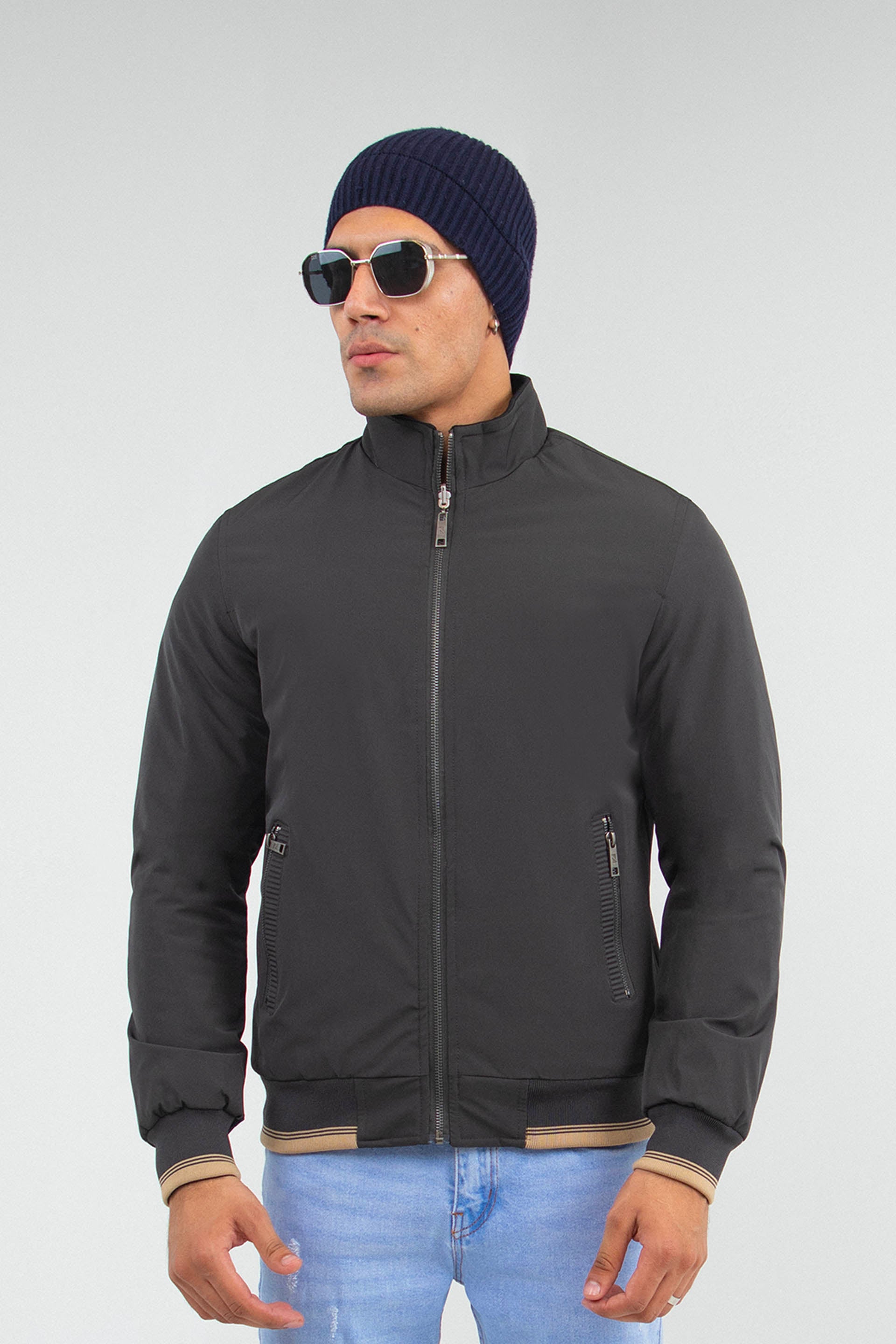Get 2 in 1 convertible jackets at Flat 50% off!