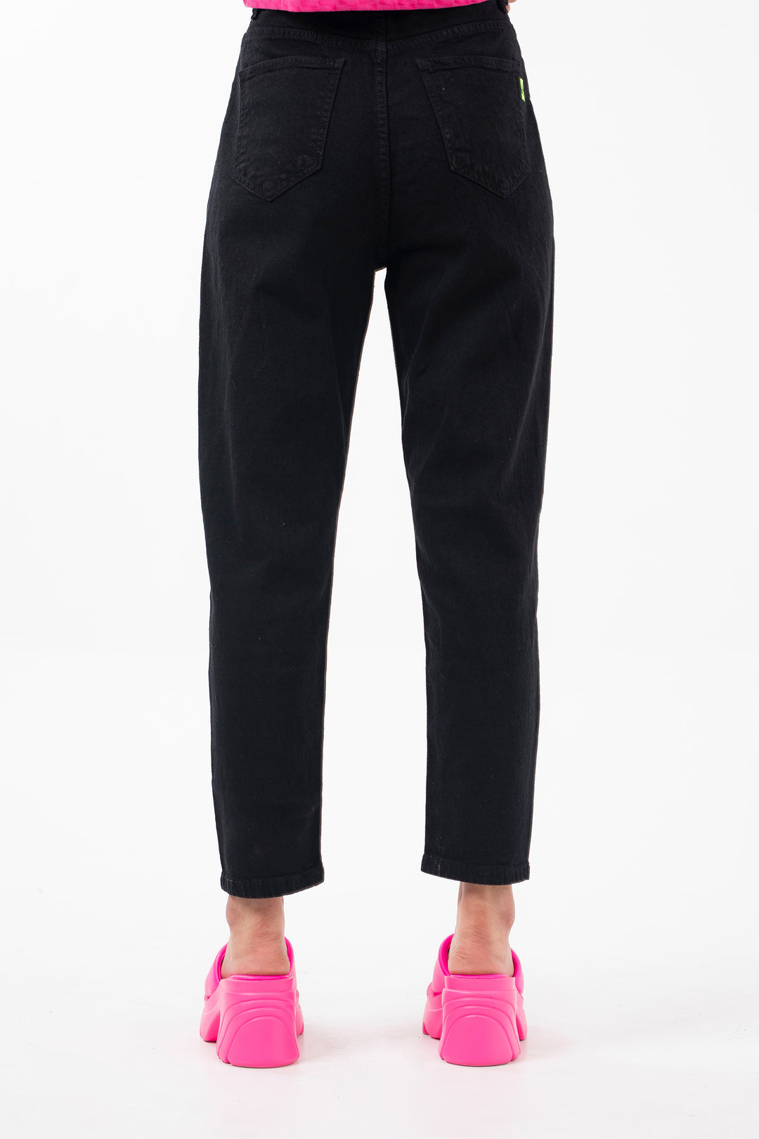 Embroidered Mom Jeans Black