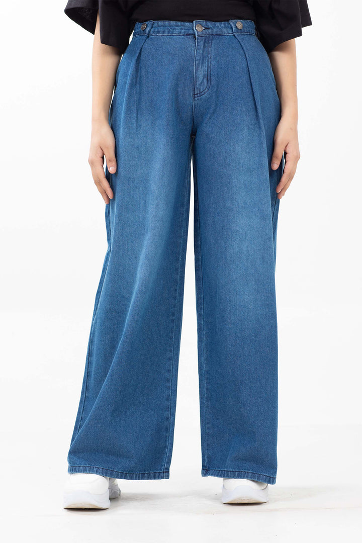 Pleated Baggy Jeans