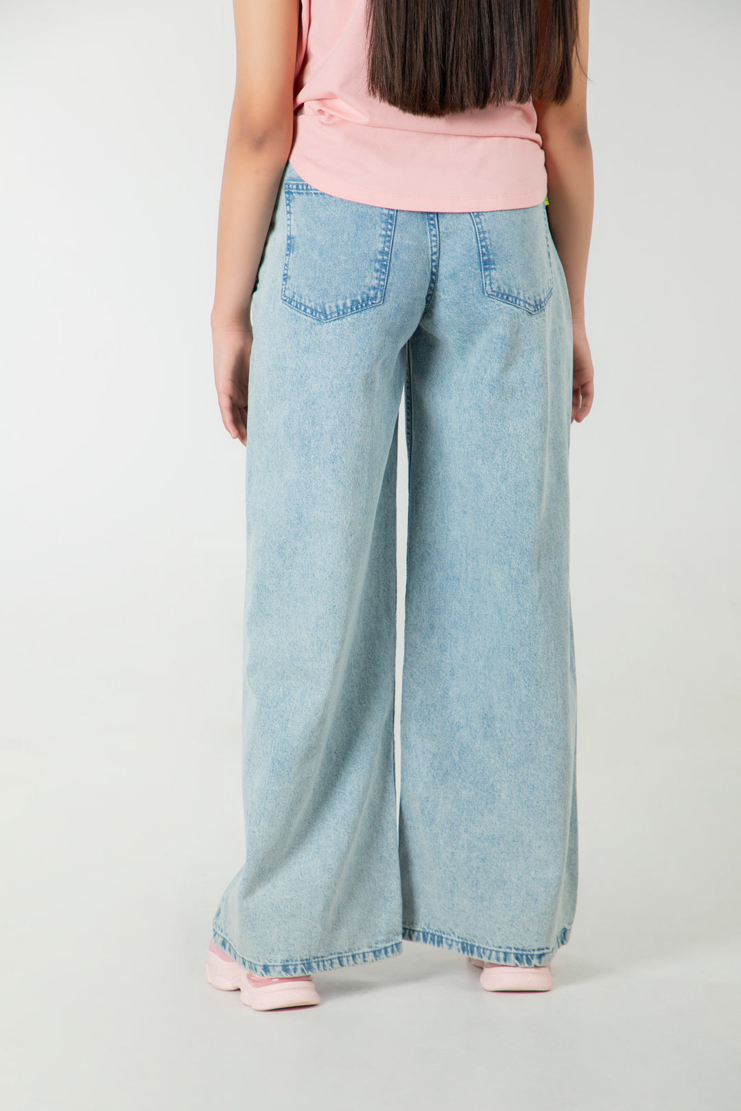 Washed Wide Leg Jeans