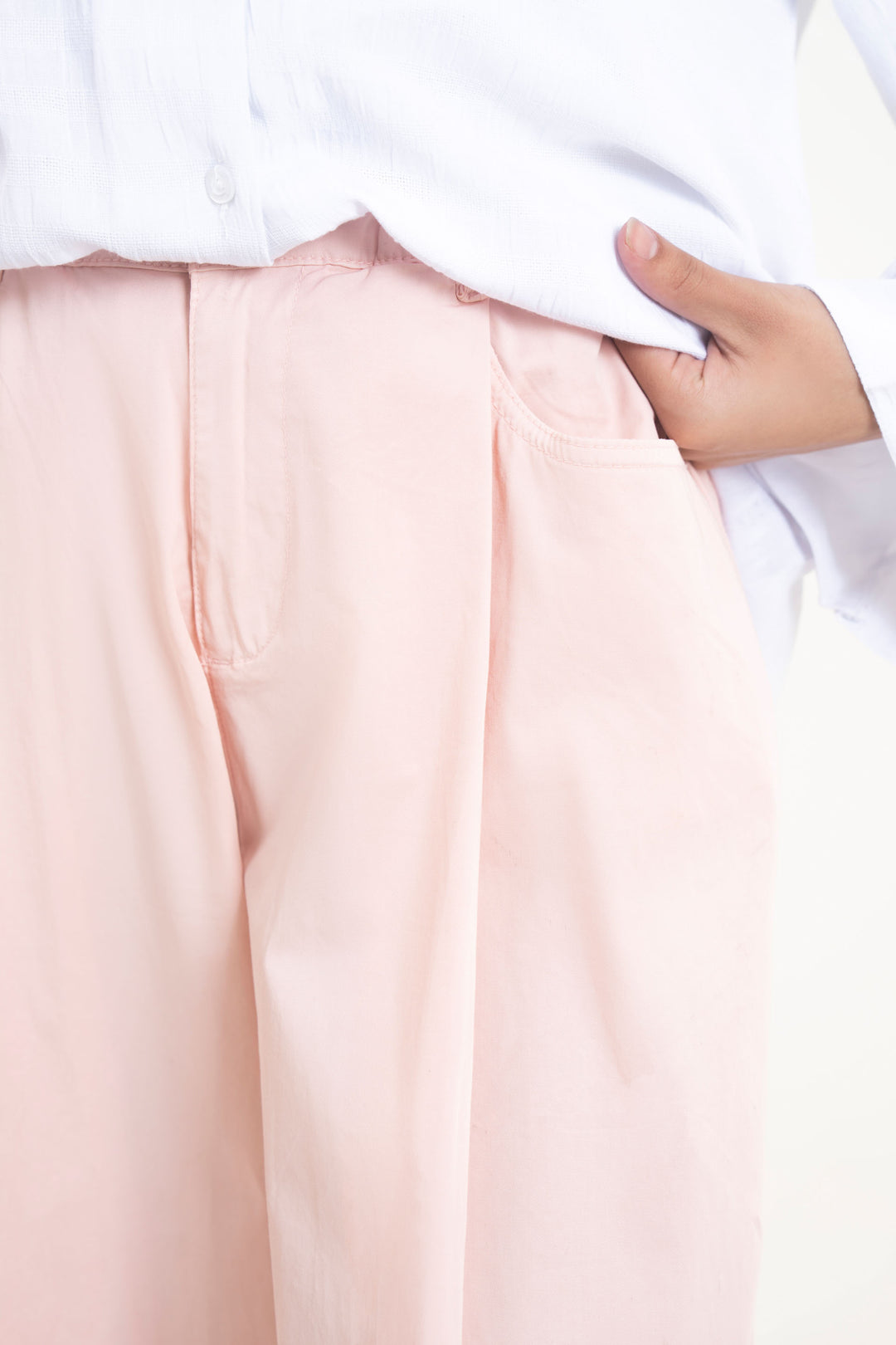 Wide Leg Pleated Pants