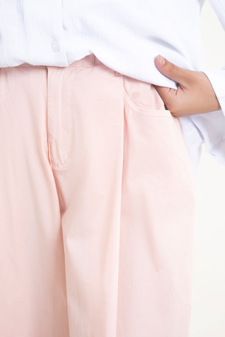 Wide Leg Pleated Pants