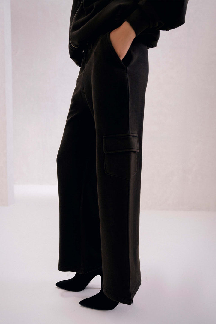 Wide Leg Cargo Trousers