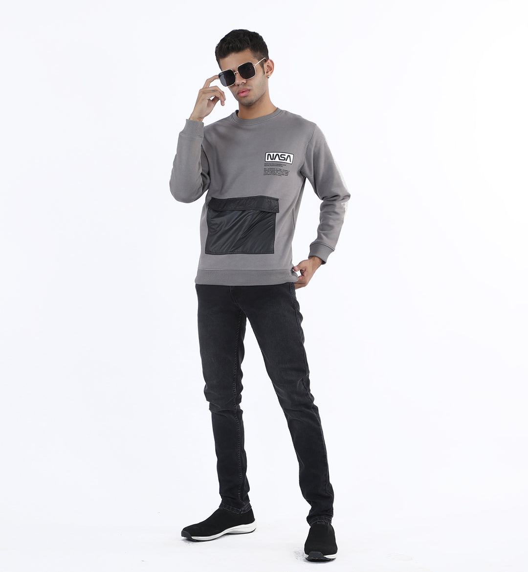 Pocketed Sweatshirt Grey