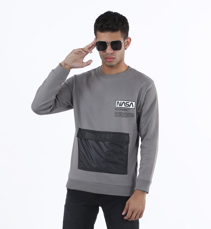 Pocketed Sweatshirt Grey