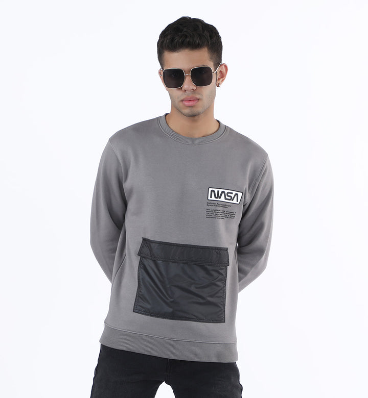 Pocketed Sweatshirt Grey