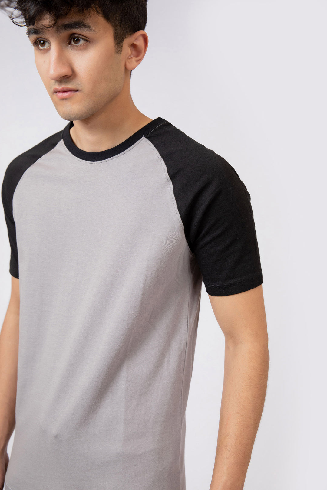 Raglan Tee Black/Grey