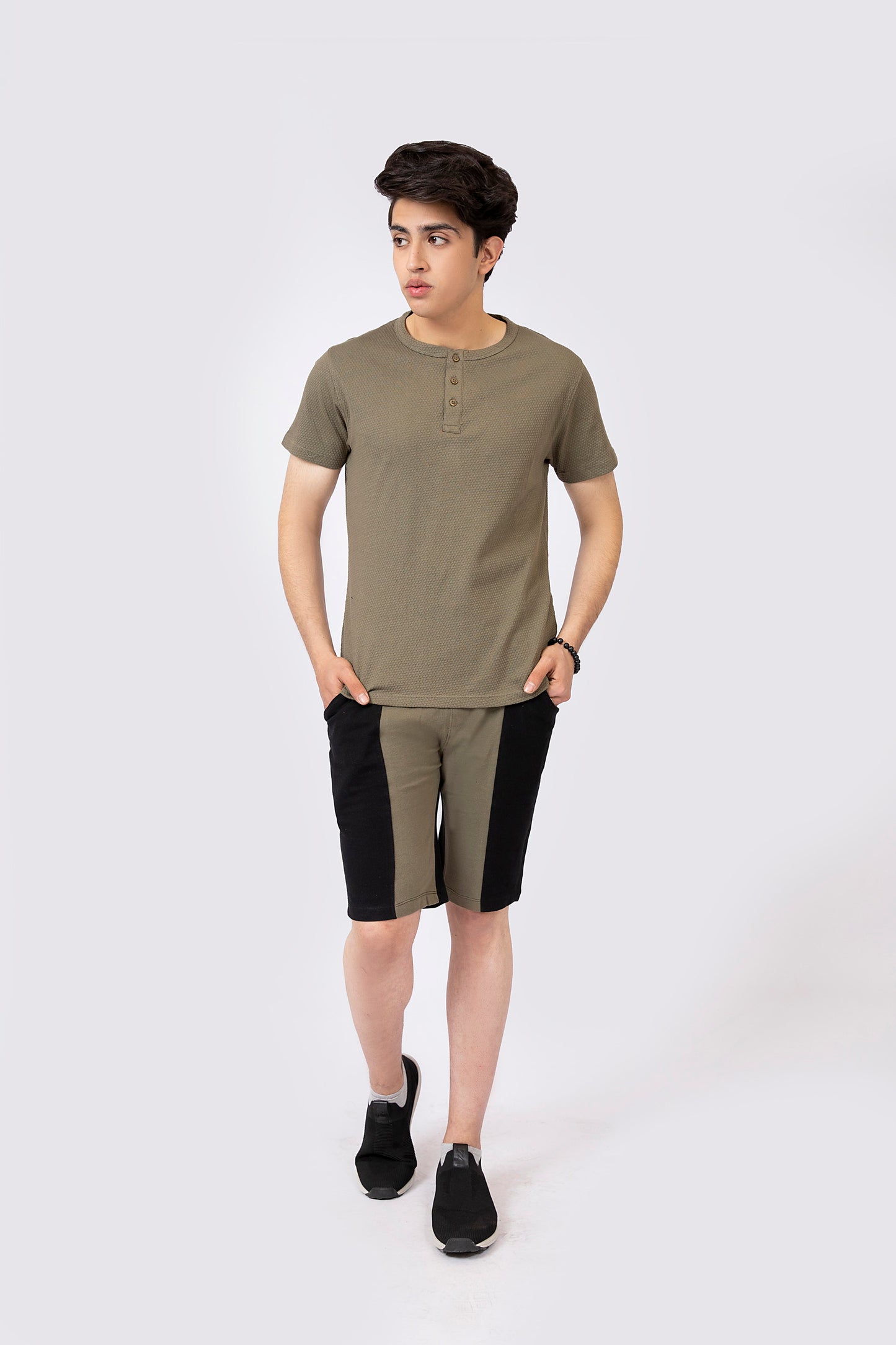 Henley Tee Olive
