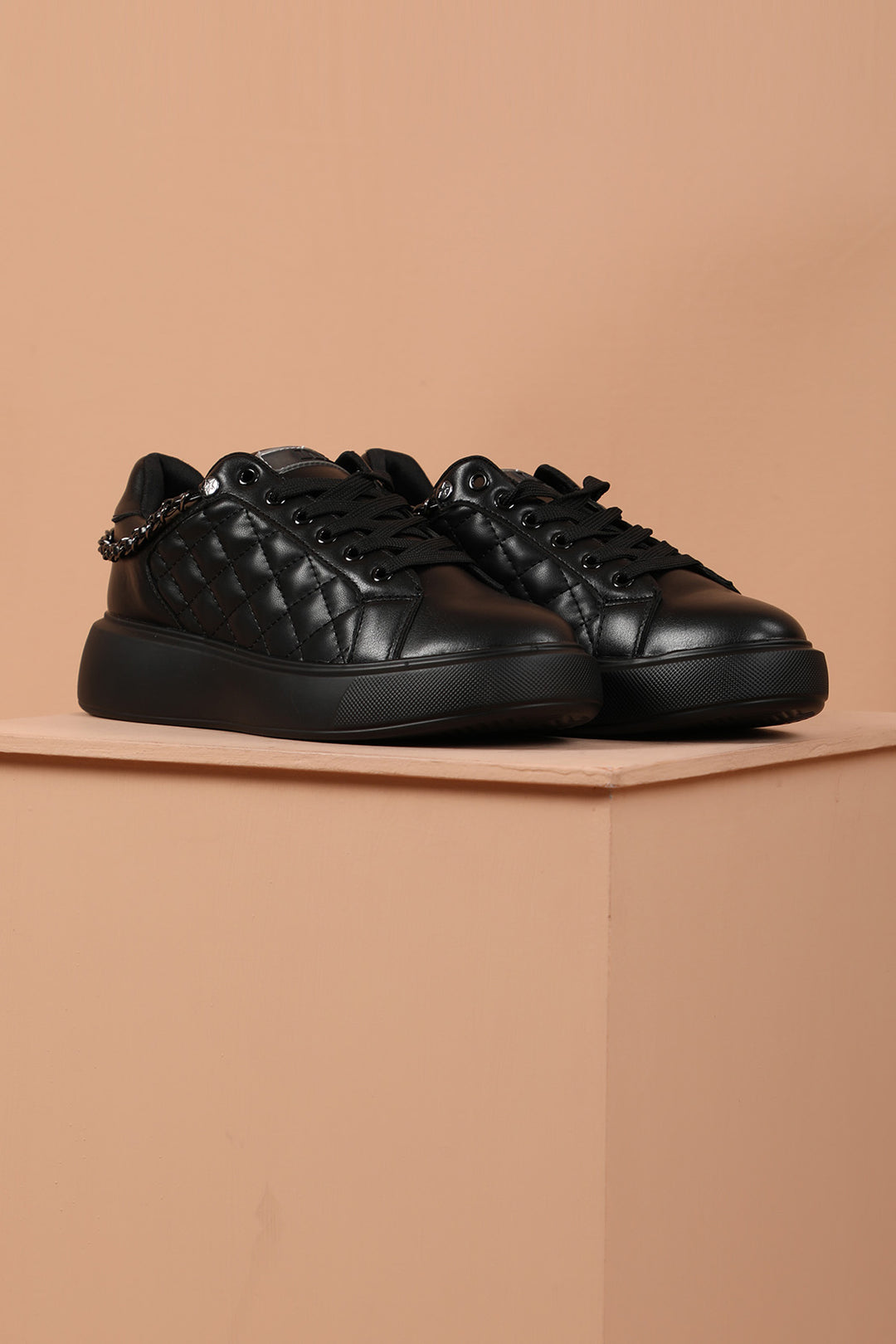 Quilted Sneakers Black (7302703546519)